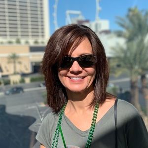 Meet your Posher, Stacy